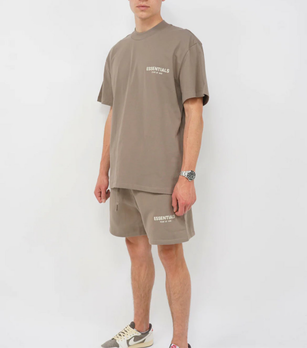 ESSENTIALS | חליפה קצרה